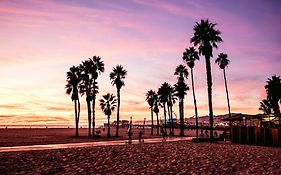 Casa Playa - Modern, Stylish, Spacious, Gated Entry, Rooftop Pool - Best Location - 4 Blks To Ocean Avenue